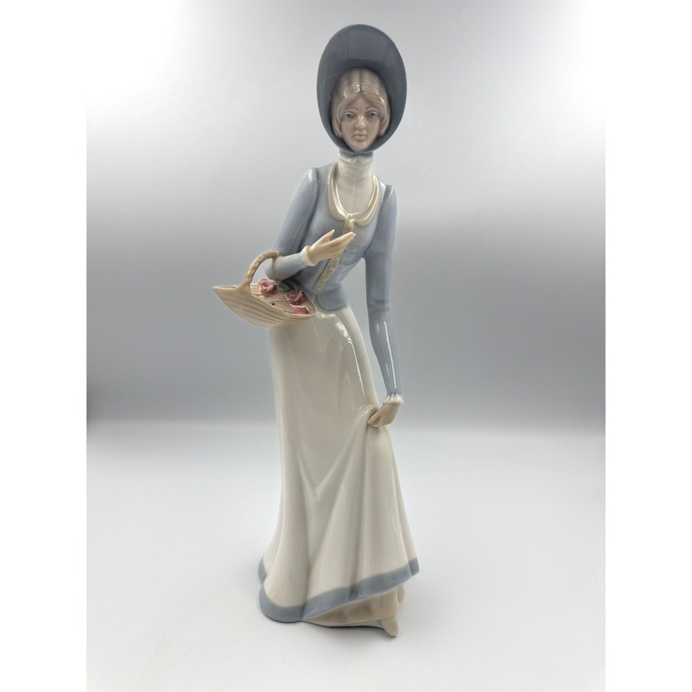 Porceval Spain Porcelain Figurine by Miguel Requena RARE Glazed Porcelain 12.5"